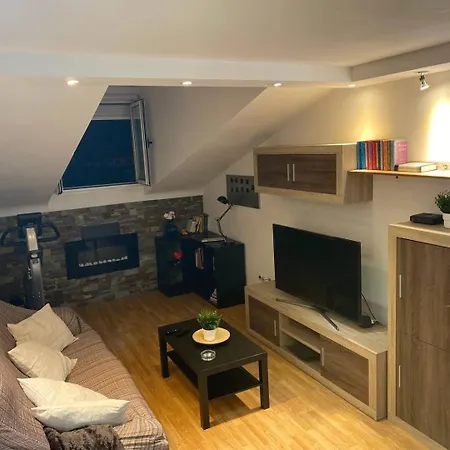 Isabela 2 Centro * Onís