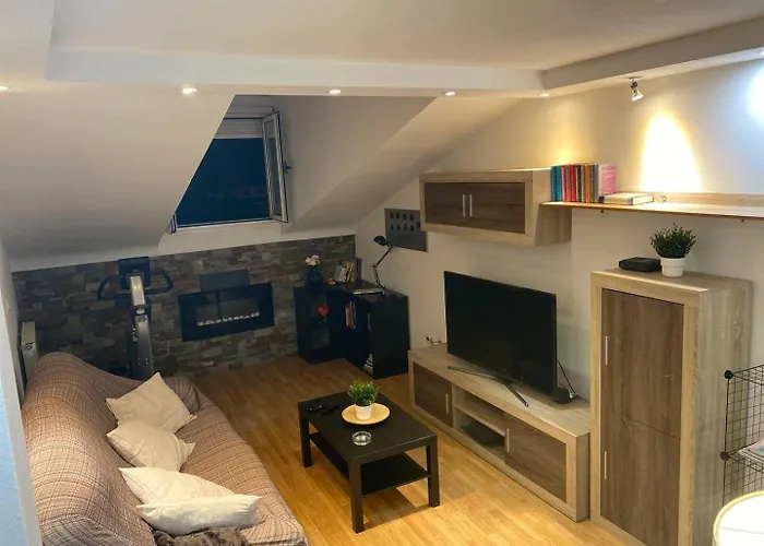 Isabela 2 Centro * Onís